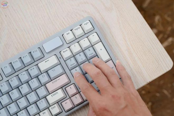 游戏都顺手雷柏V700DIY-98体验开元棋牌网站支持热插拔还有小键盘工作(图12)